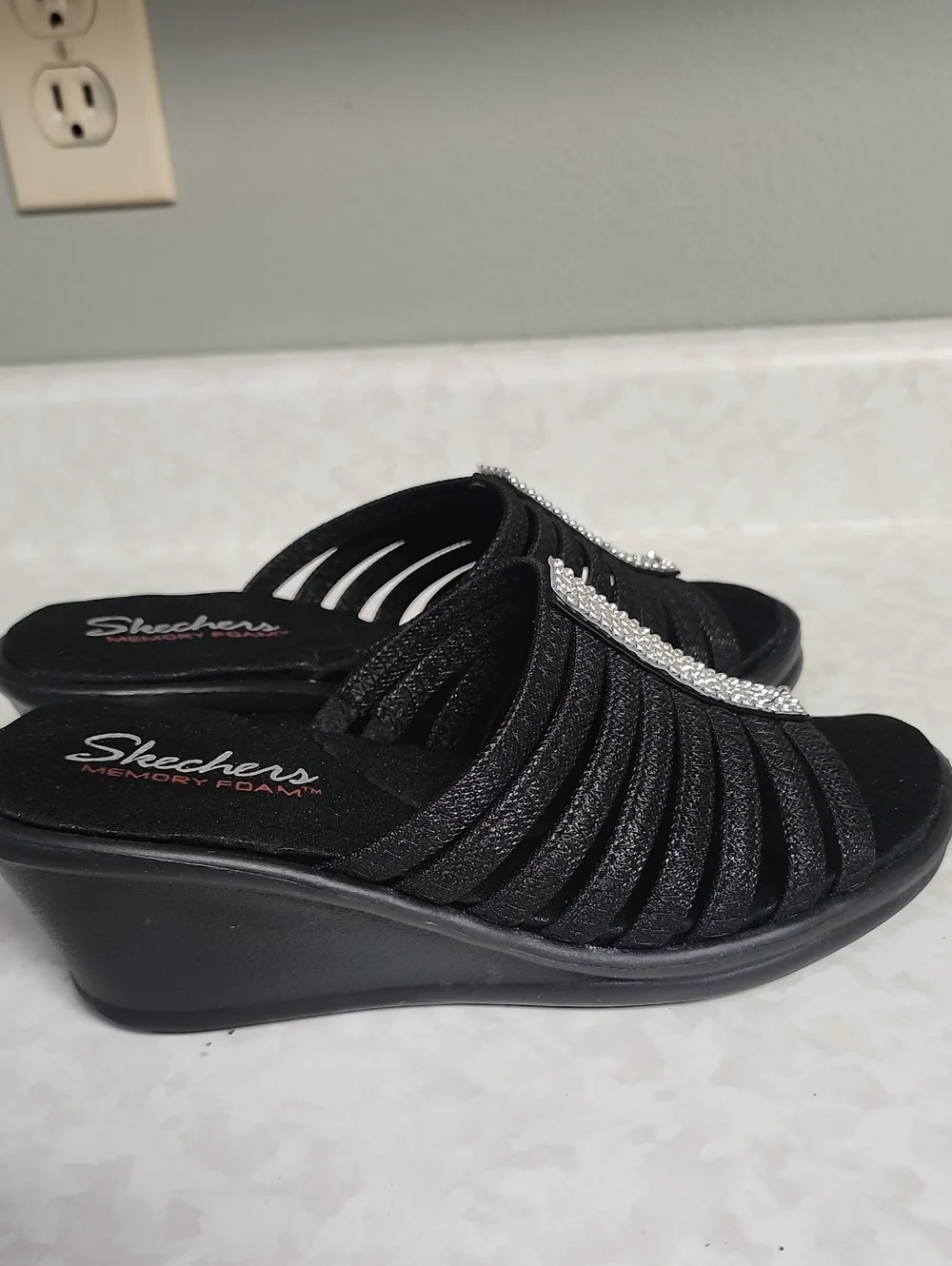 Skechers Black Wedge Slide with Crystal Accent womens 7.5 number 1145